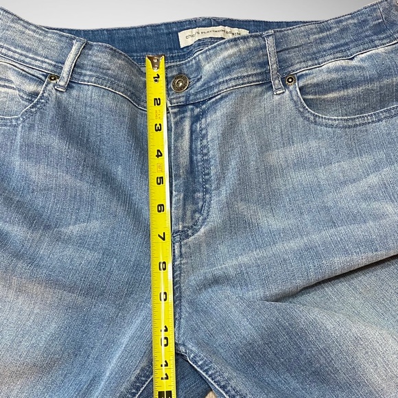 CHICOS PLATINUM DENIM ROLL CUFF ANKLE JEAN… - Picture 3 of 8